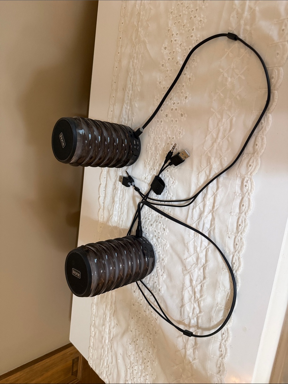 iHome Black Bluetooth Speaker Base